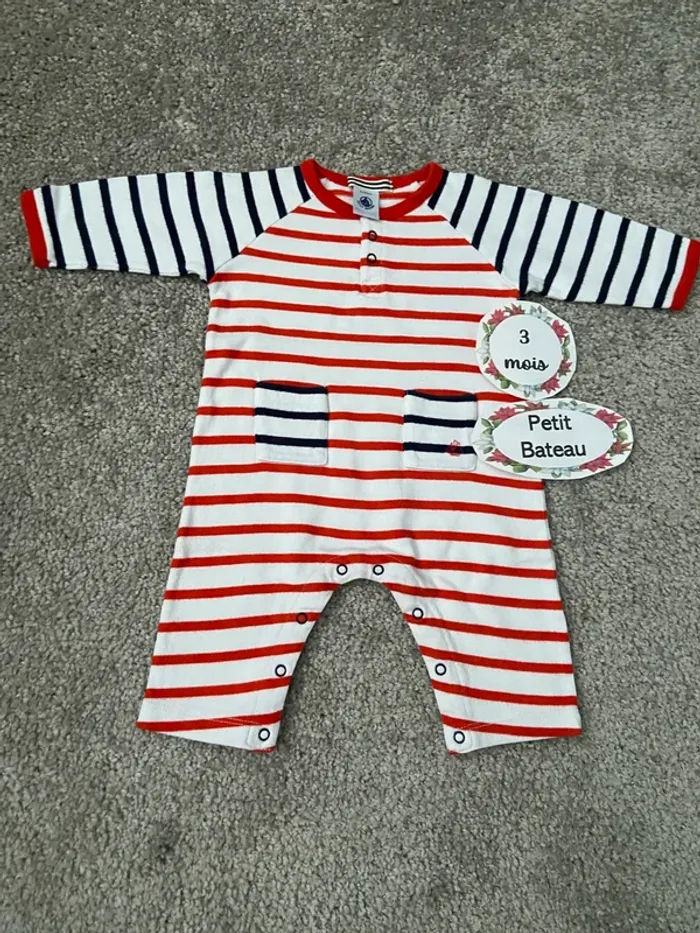 Combinaison petit bateau comme neuve 3 mois