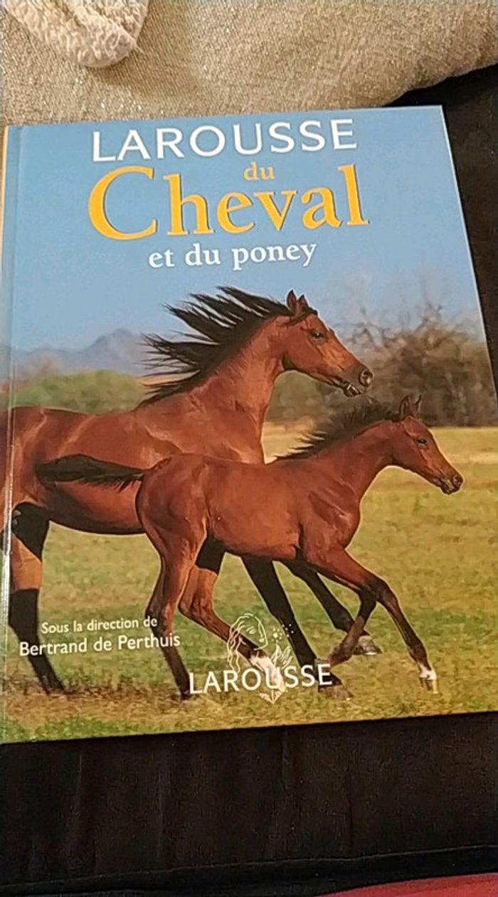 Larousse du cheval et du poney