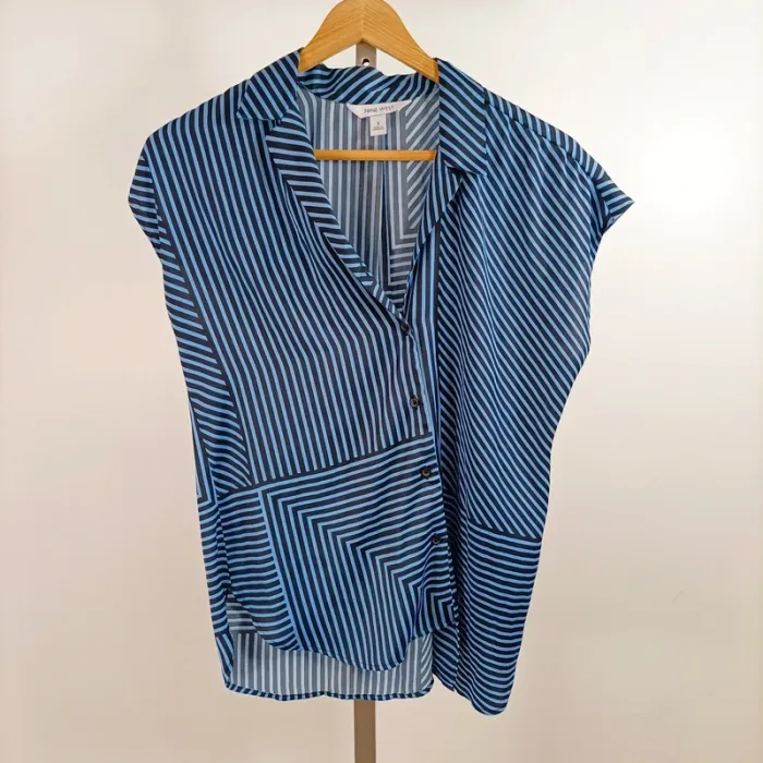 Blouse chemise rayée sans manches Nine West S fluide bleu noir asymétrique col V léger A1358