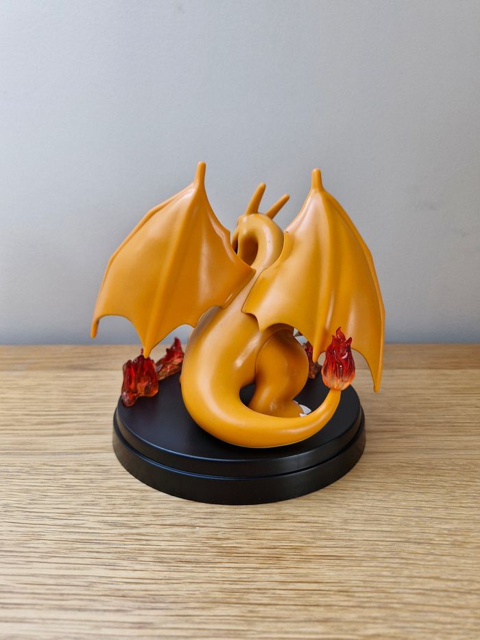 Figurine dracaufeu ex premium - photo numéro 2