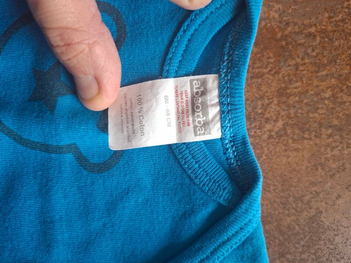 Lot bodies 6 mois - photo numéro 5