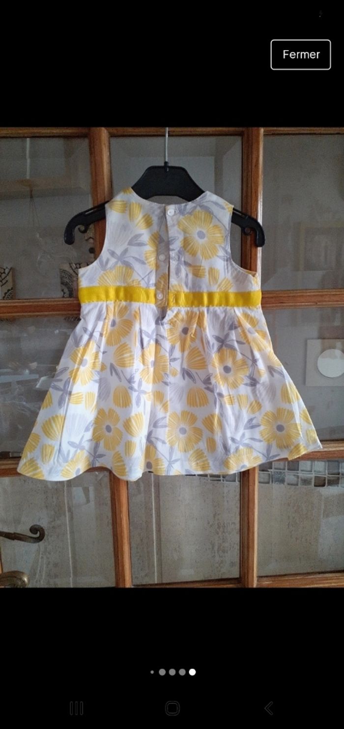 Lot de 5 jolies robes d'été bébé fille 12 mous 5 modeles - photo numéro 10