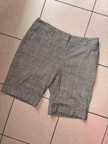 Short Yessica • L
