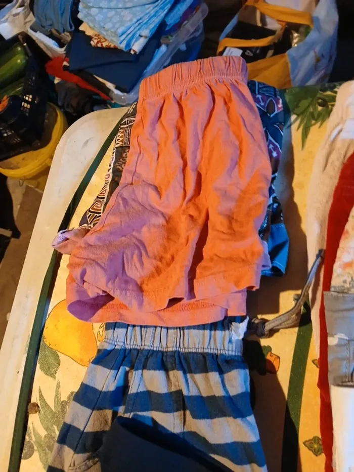 Lot vêtements  fille 4ans
