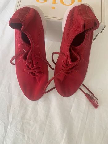 Basket rouge taille 37