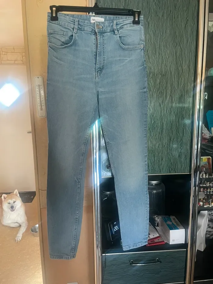 Jean bleu clair Zara