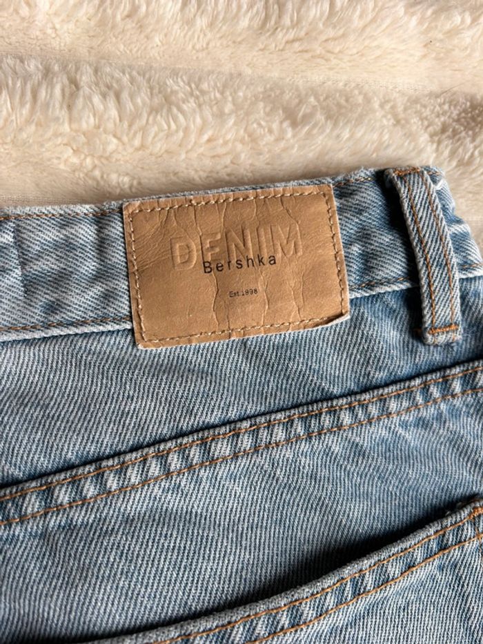 Jean bleu Bershka 38 - photo numéro 9