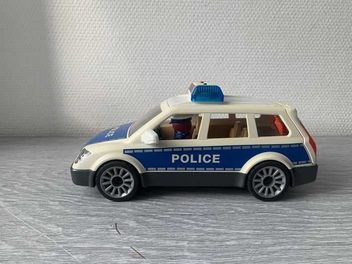 Voiture de police Playmobil (Plus de son) - photo numéro 4