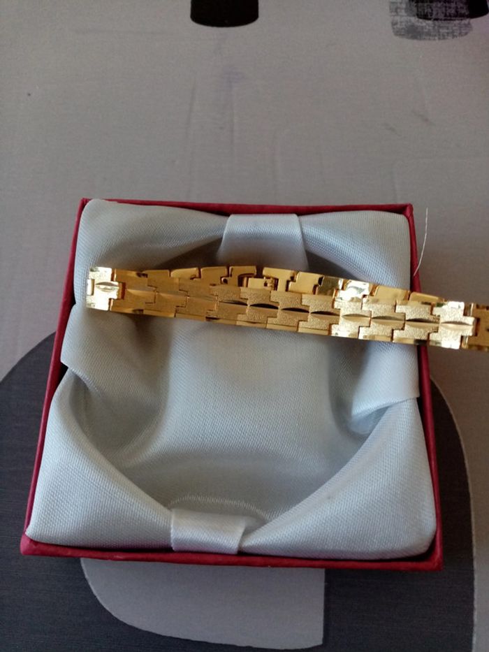 Gourmette / Bracelet plaqué or neuf