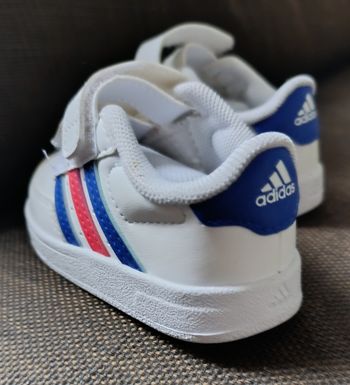 Chaussures taille 20 mixte
