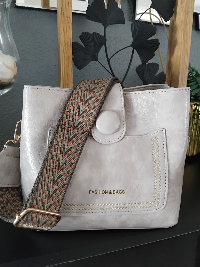 Sac à main - photo numéro 3