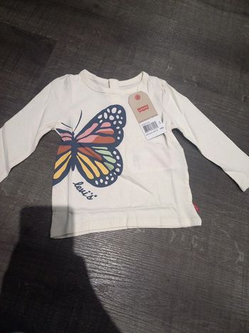 Neuf taille 18 mois marque Levi's