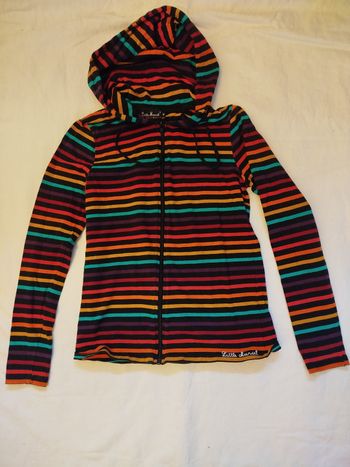Veste.