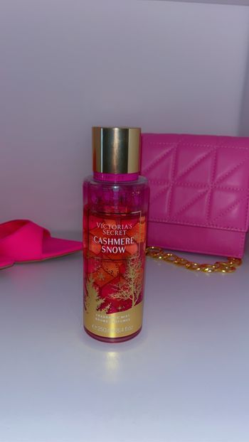 Cashmere Snow Victoria ‘ s secret