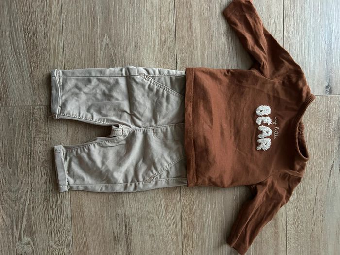 Ensemble pantalon t-shirt manches longues 1 mois