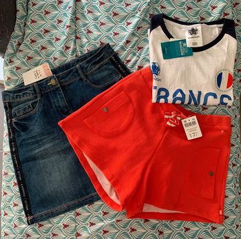 Lot de vêtements taille 14 ans