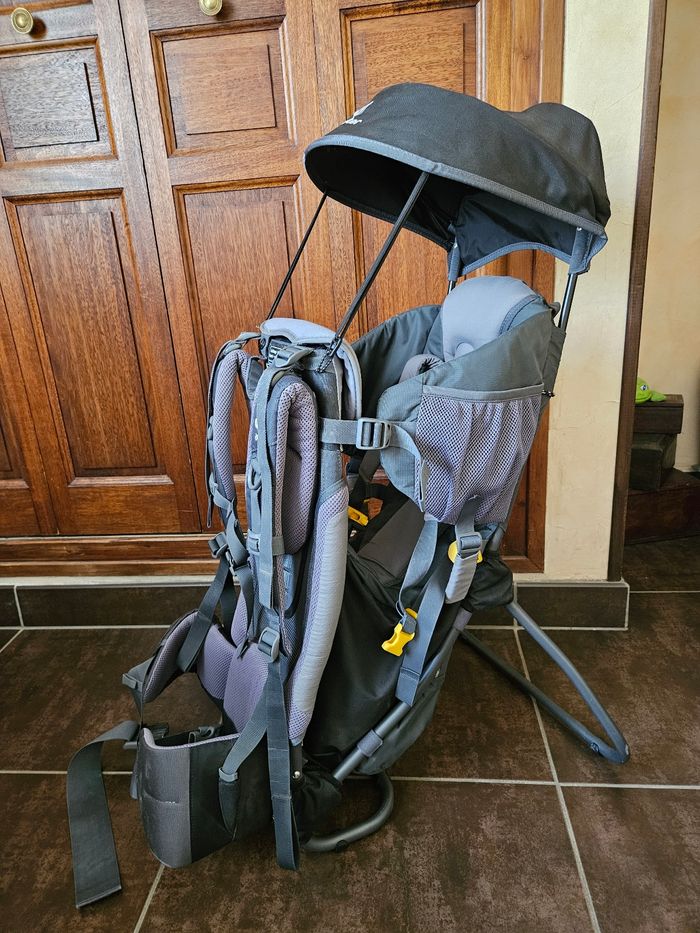 Porte bébé randonnée vari Quick deuter très bon état
Quasi neuf. - photo numéro 2