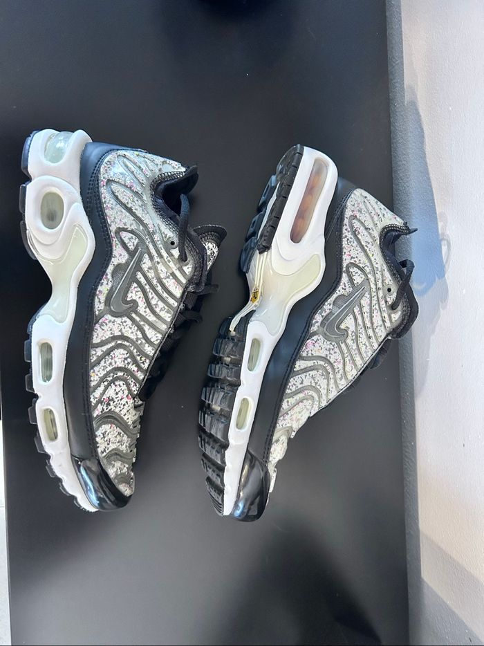Nike TN Air Max Plus – Pointure 39 – Très bon état – Style & confort - photo numéro 3