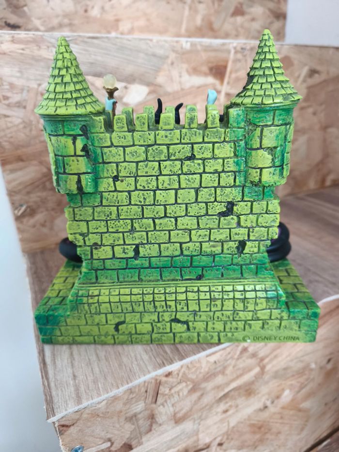 Disney Villain Castle Snowglobe - photo numéro 3