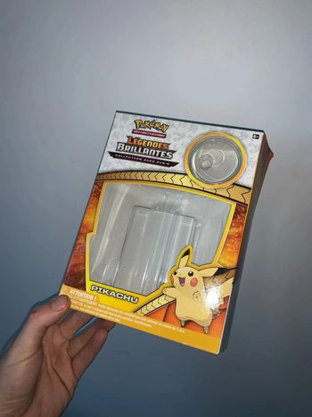 Coffret Pikachu Légendes Brillantes 2017