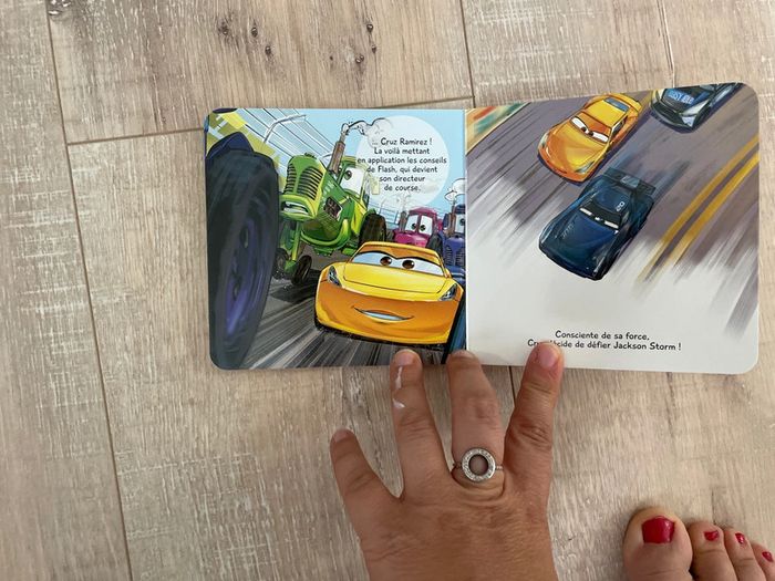 Livre Cars 3 L’entraînement de Flash McQueen - photo numéro 3