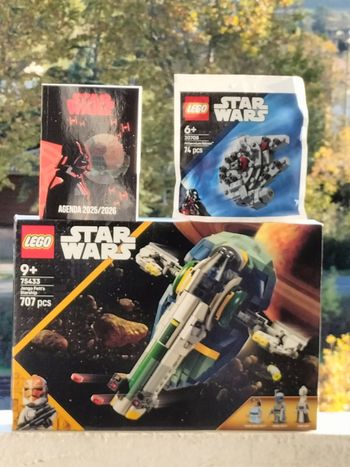 Lego star wars le vaisseau Jango fett le Millenium Falcon miniature et agenda