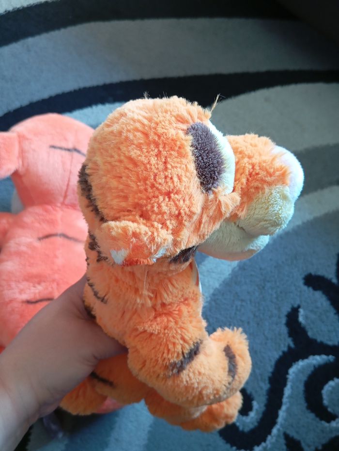 Lot peluche Tigrou. - photo numéro 3