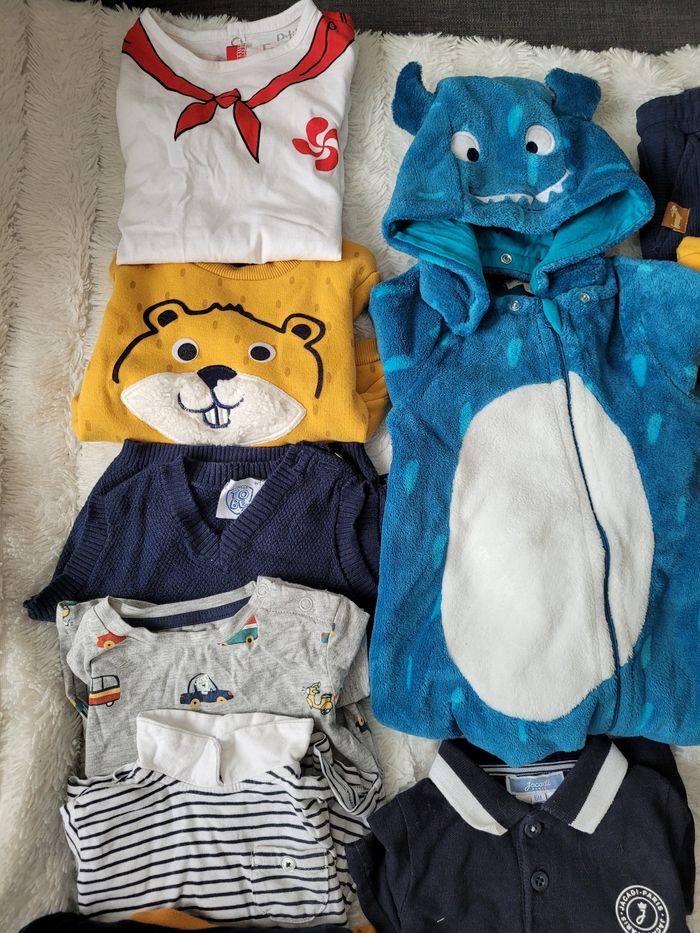 Lot de vêtements bebe 6 mois 36 pièces - photo numéro 3