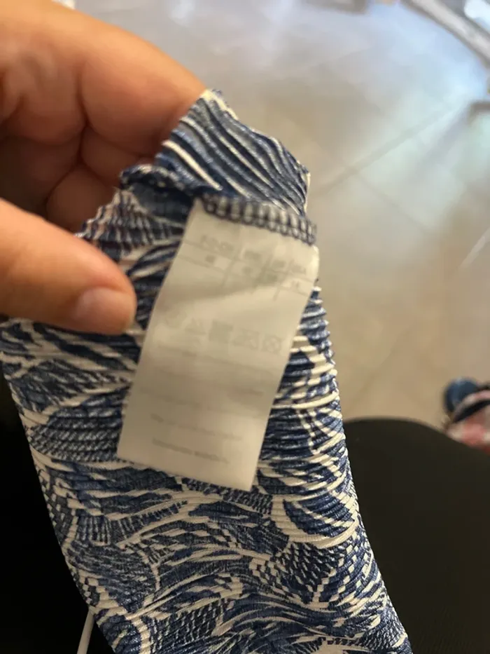 Petite chemise taille 46 - photo numéro 4