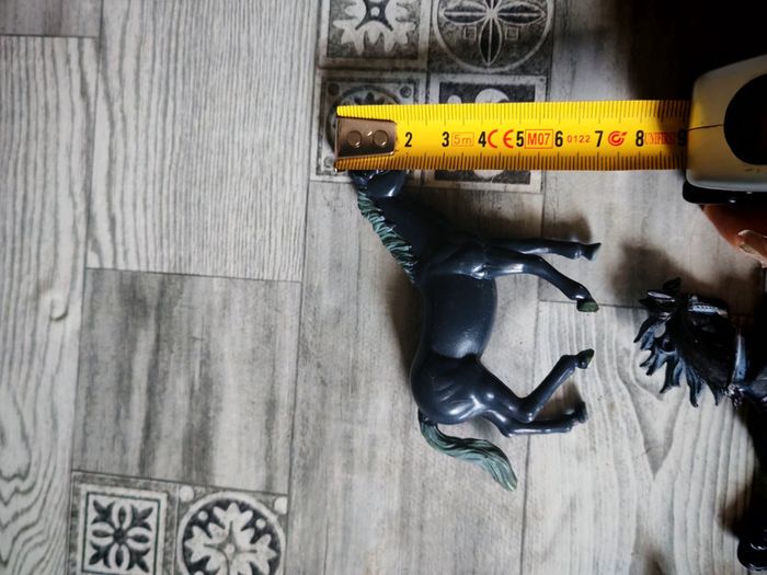 Lot animaux en plastiques 11 chevaux maquettes - photo numéro 3