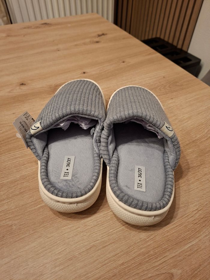 Chaussons - photo numéro 2