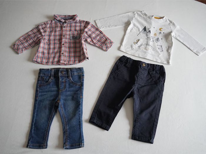 Lot de Vêtements pour garçon en 6 mois (10 pantalons + 8 hauts) - photo numéro 3