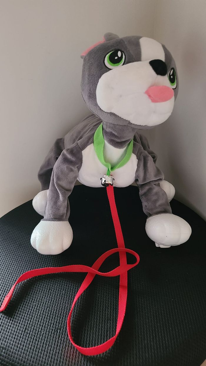 Peluche Chien bulldog Peppy Pups Les Toufous Ressort Et Grelot