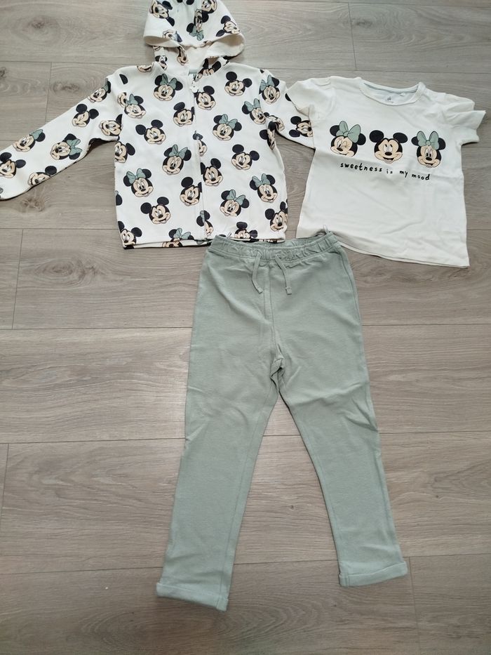 Ensemble minnie 4 ans neuf - photo numéro 2