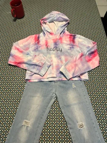 Ensemble sweat-shirt et pantalon