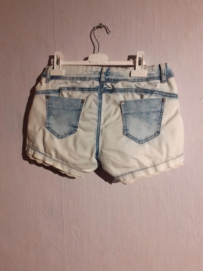 Short en Jeans taille 40 - photo numéro 2