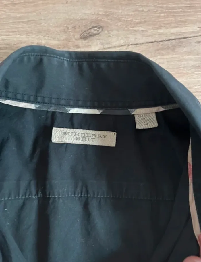Chemise Burberry noire taille S - photo numéro 3
