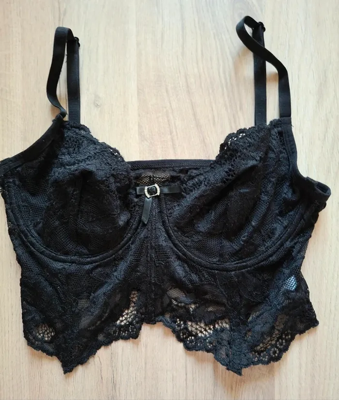 Bralette dentelle fine noire