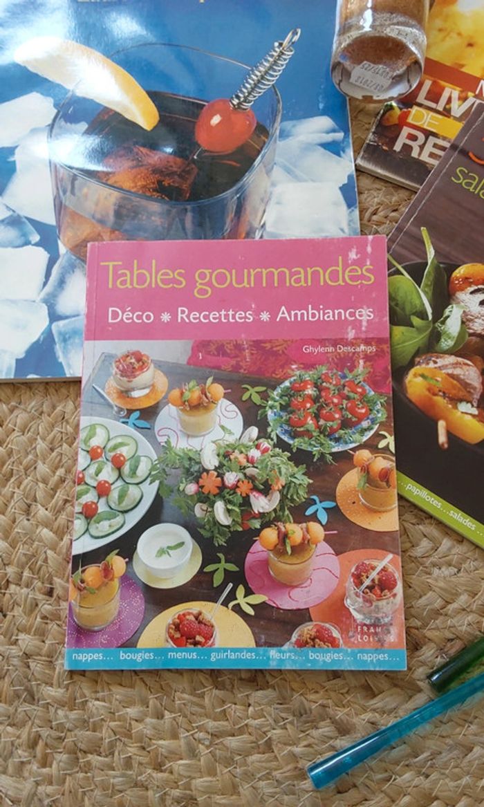Lot de livres cuisine d été et cocktails 🍸 - photo numéro 2