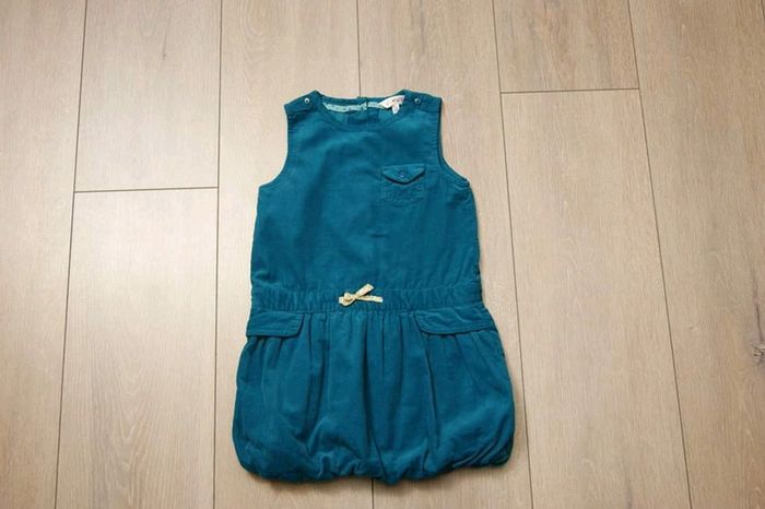 Robe en velour fin. Bleu petrole.3 ans fille. Kidkanai