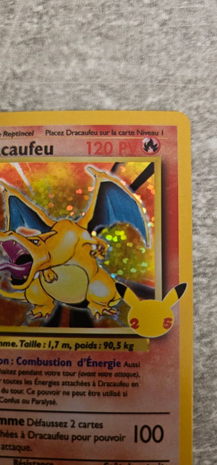 Carte Pokémon Dracaufeu Célébration 25 ans - photo numéro 4