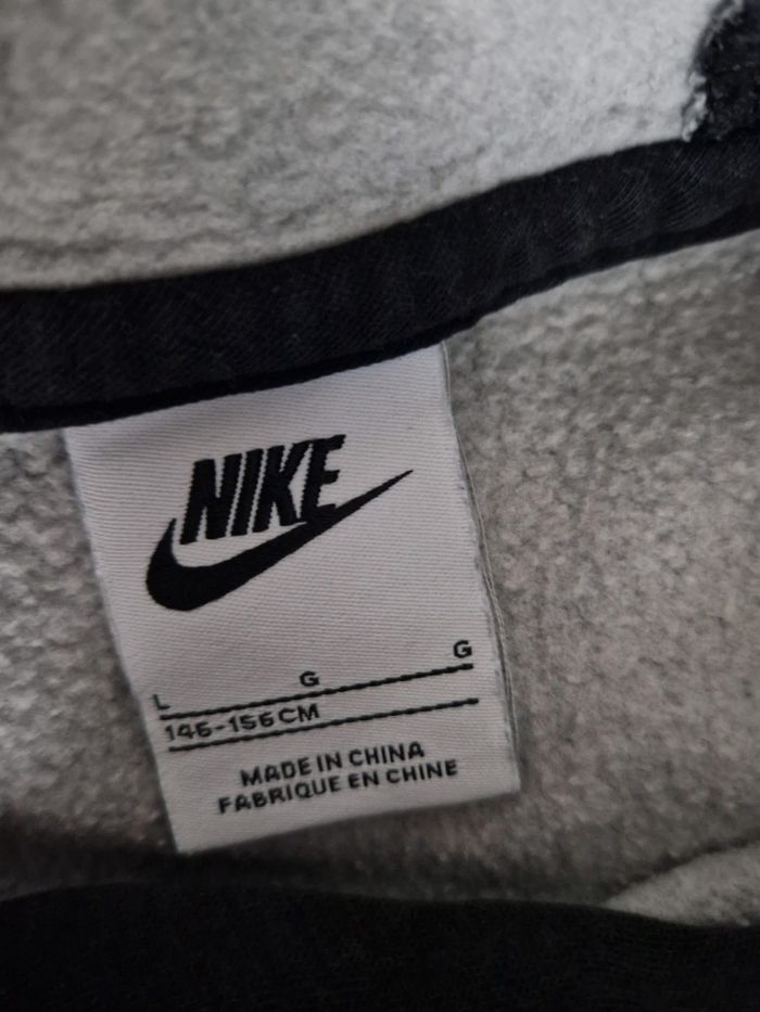 Sweat à capuche Nike noir à motifs – Taille L (146–156 cm) - photo numéro 7