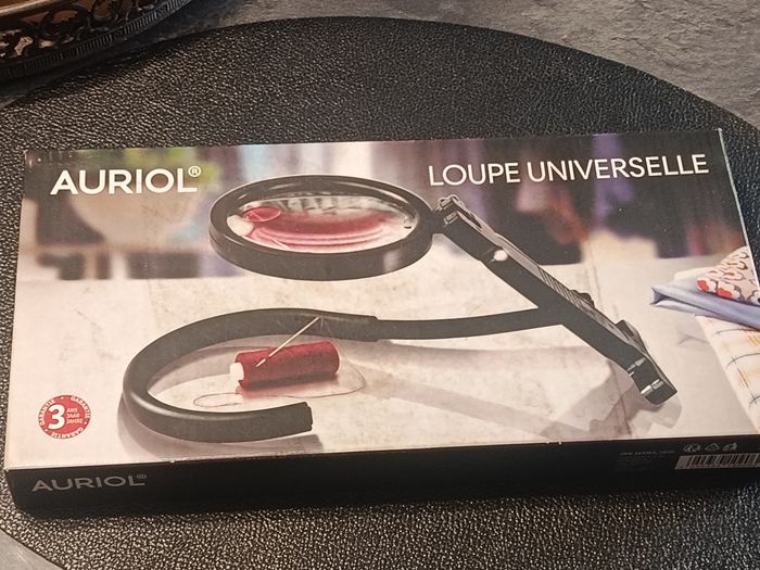 Loupe de lecture neuf - photo numéro 2