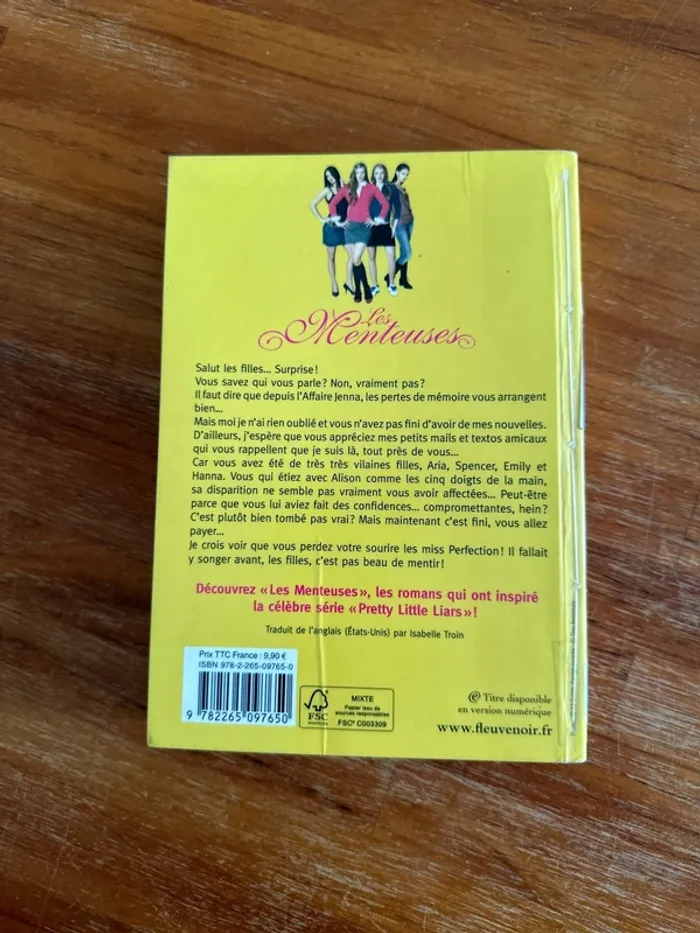 Livre Pretty, Little liars - photo numéro 3