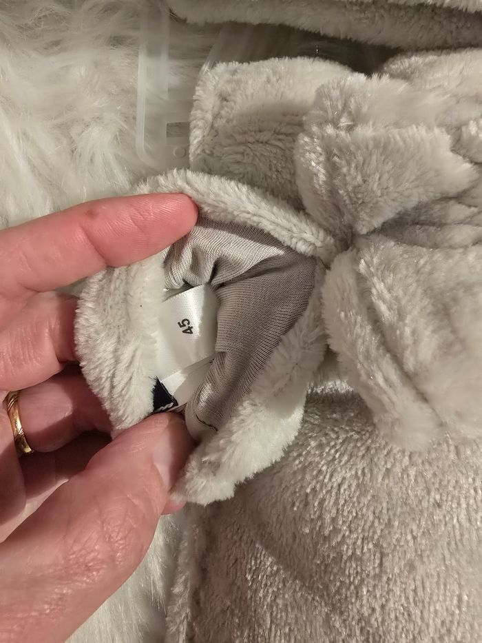 Neufs (non portés) 💙🤩😍ensemble bonnet ,moufles et écharpe 6 mois garçon 💙💙💙 - photo numéro 7