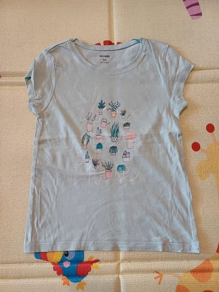 Lot t-shirts 5 ans - photo numéro 4