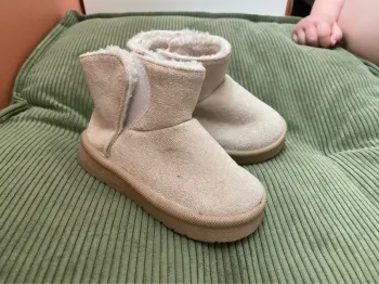 Bottines fourées taille 23