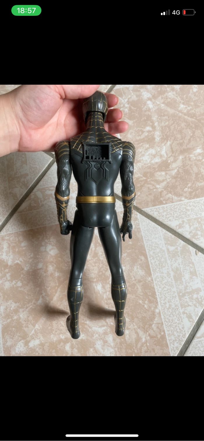 Figurine spider man titan hero explorer - photo numéro 3
