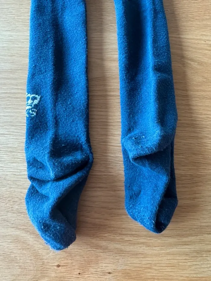 Collant bleu marine (+blanc cassé offert) - Taille 3/4 Ans (pointure 23/24) - photo numéro 9