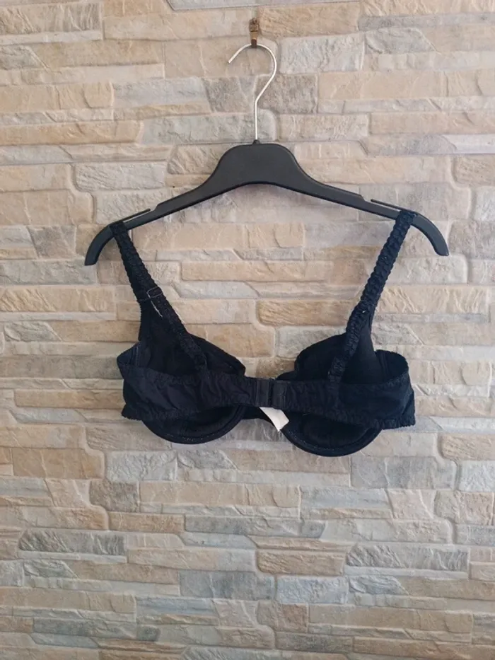 Soutien-gorge noir à baleines 85B - photo numéro 5